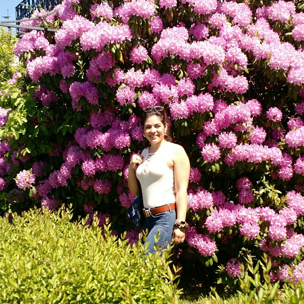 Meet your Posher, Abigail